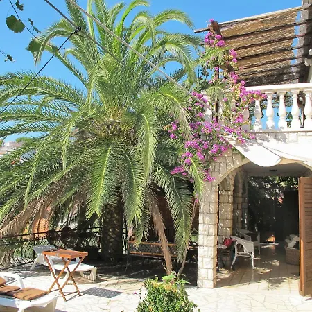 Feriehus Maja By Interhome Trogir